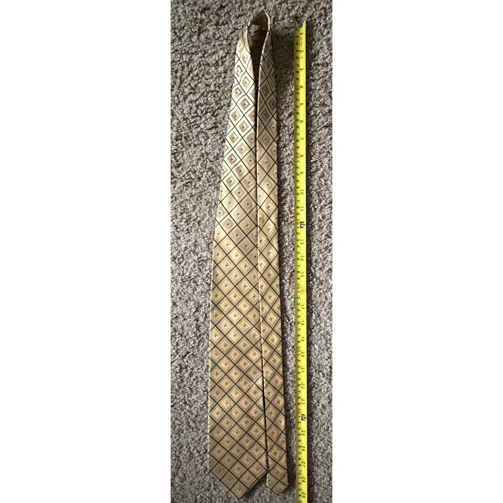 Botany 500 Men's Neckwear Tie Gold Black Blue Diamond 100% Silk JBHS